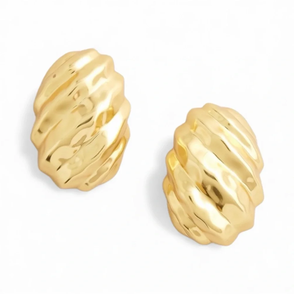 NWT J. Crew Textured Metallic-Stud Earrings in Shiny Matte Gold - Picture 1 of 3